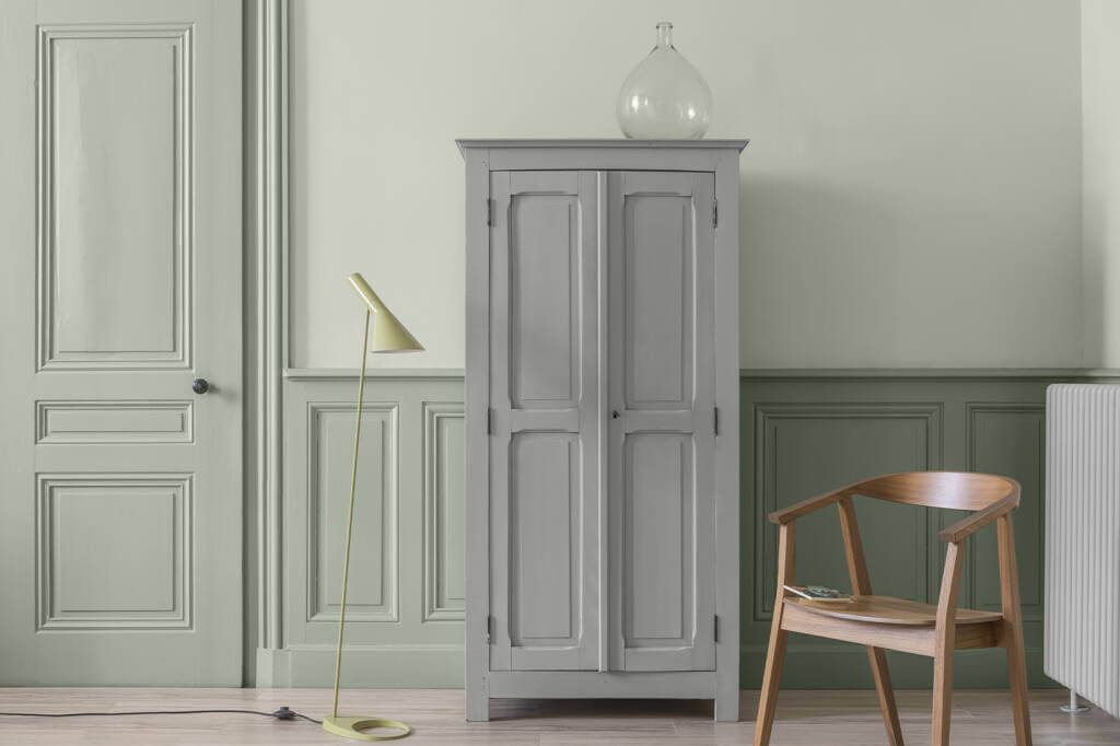 peinture-caseine-liberon-blanc-edelweiss-vert-sauge-armoire-parisienne